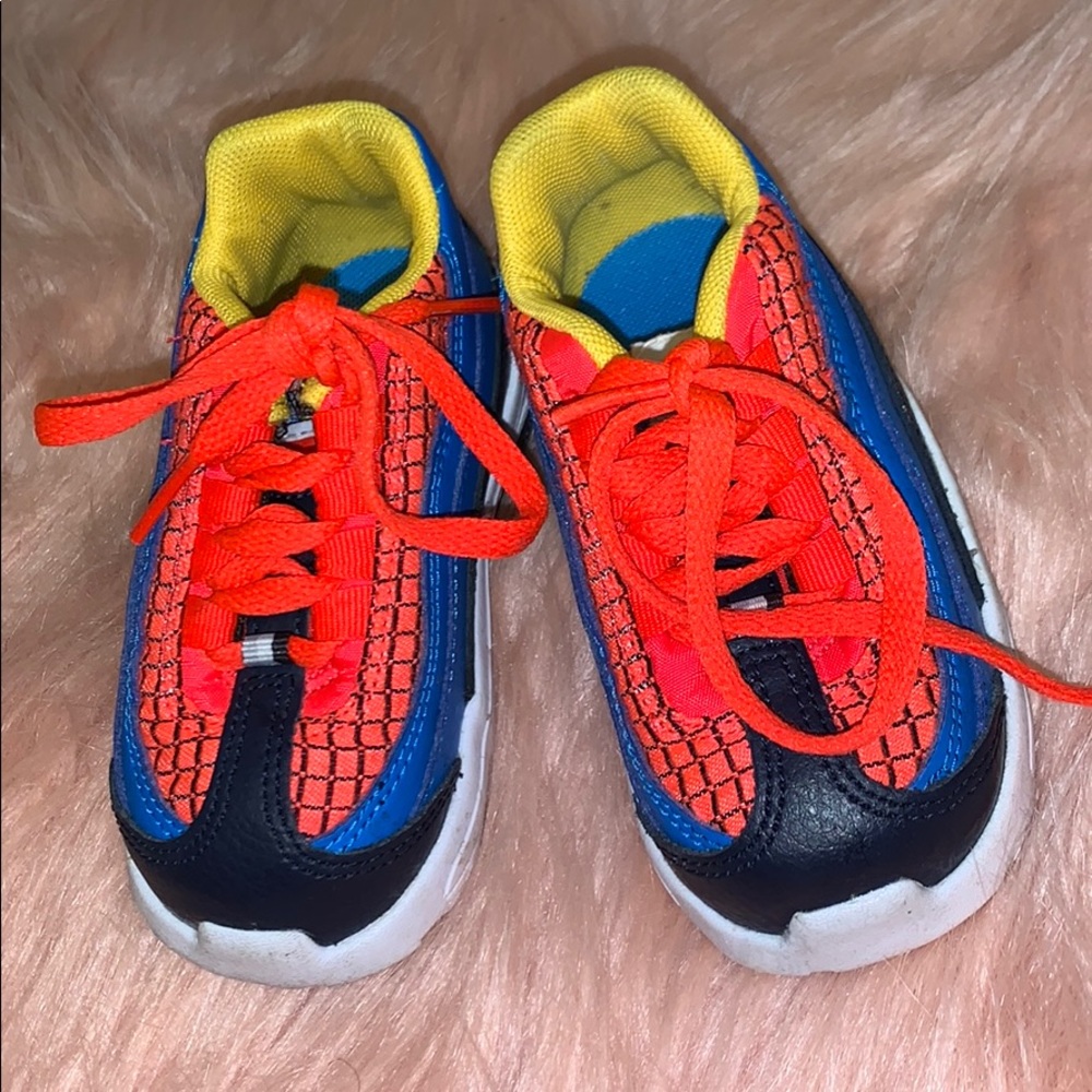 Kids shoes